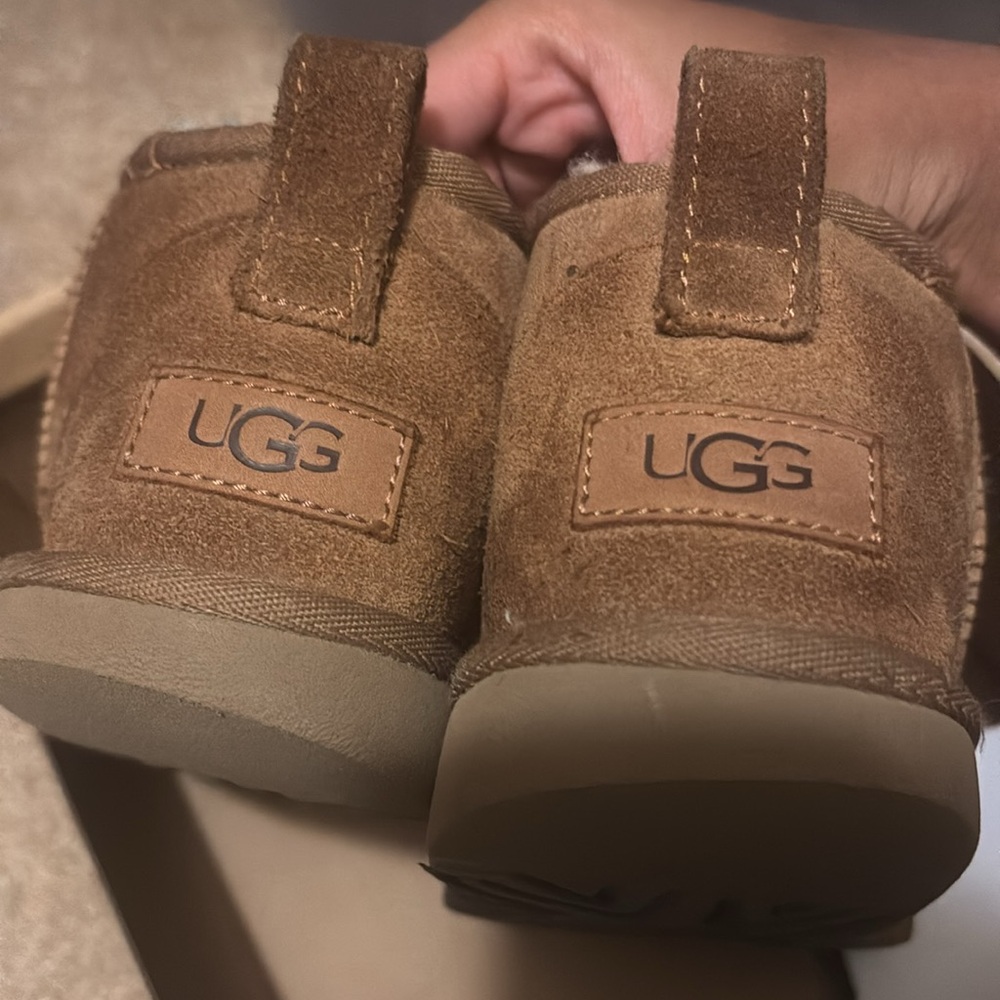 Barely Worn Ugg Ultra Minis, With Box & Waterproof - image 4